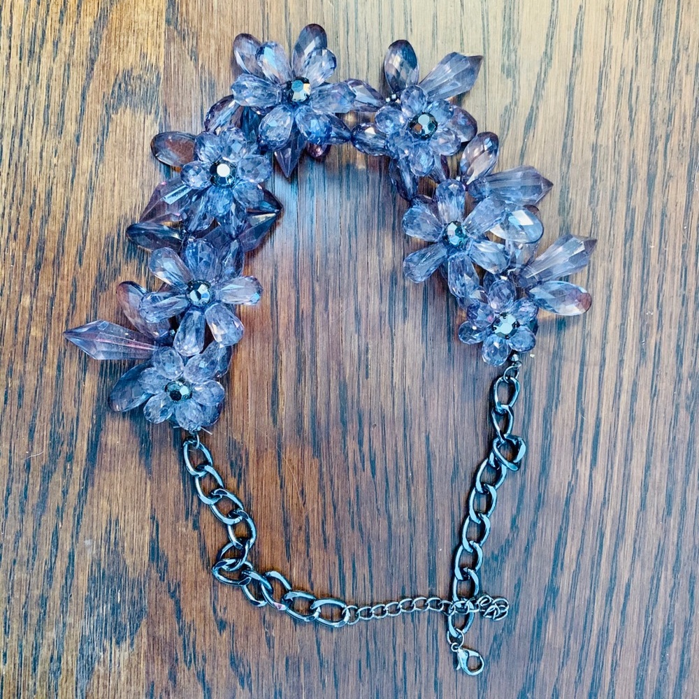 Acrylic flower necklace